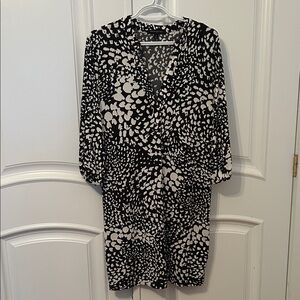 Banana Republic Black and Cream Tunic Dress